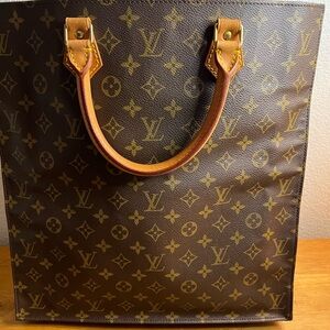 Louis Vuitton Sac Plat Tote, Authentic.